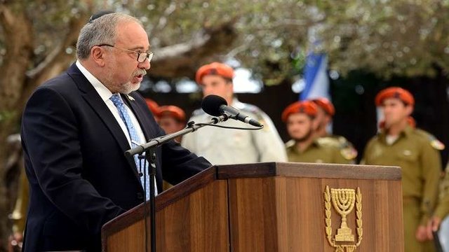 لیبرمن: اسرائیل به توافق‌های بین‌المللی در مورد سوریه پایبند نخواهد بود