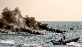 زخمی شدن حدود ۵۰ فلسطینی در هفتمین راهپیمایی دریایی در سواحل غزه