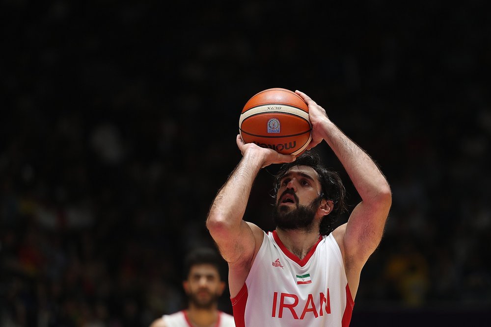 نیکخواه بهرامی: پرچمداری ایران در المپیک افتخار بزرگی برایم است