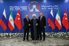 عکس یادگاری نشست سران کشورهای ایران، روسیه و ترکیه