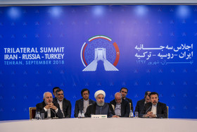 حسن روحانی جواد ظریف و محمود واعظی در نشست سران کشورهای ایران، روسیه و ترکیه 