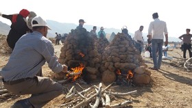 جشنواره کلوخ پزان در اقلید برگزار شد