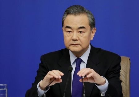 وزیر خارجه چین: در قبال دستگیری شهروندانمان در خارج از کشور بی‌تفاوت نمی‌مانیم