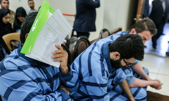 قوه قضاییه افراد دانه درشت‌تر را احضار کند