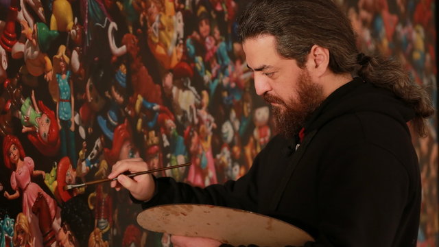 نمایش «عروسک‌ها»ی یک هنرمند ایرانی در ترکیه