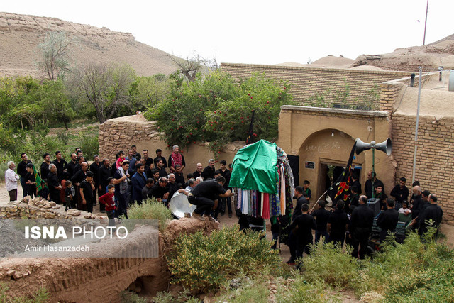 عزاداری تاسوعا و عاشورای حسینی در روستای «شواز» یزد
