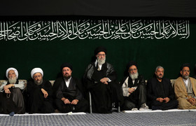 آخرین شب مراسم عزاداری حضرت اباعبدالله الحسین علیه‌السلام در حسینیه امام خمینی(ره)