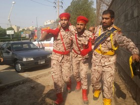 تیر اندازی در حین برگزاری رژه نیروهای مسلح در اهواز