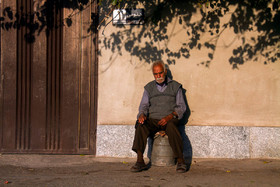  سازمان ملل در سال ۱۹۸۲ شورای جهانی سالمندی را تشکیل داد و در همان سال طرحی را برای تعیین یک روز جهانی برای سالمندان ارائه داد تا اینکه در سال ۱۹۹۰ این شورا اول اکتبر را روز جهانی سالمندان تعیین کرد.