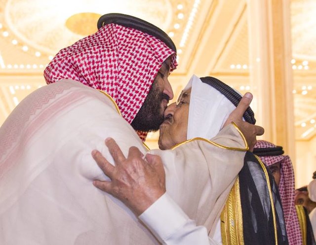 ولیعهد عربستان سفر چند ساعته خود به کویت را پایان داد