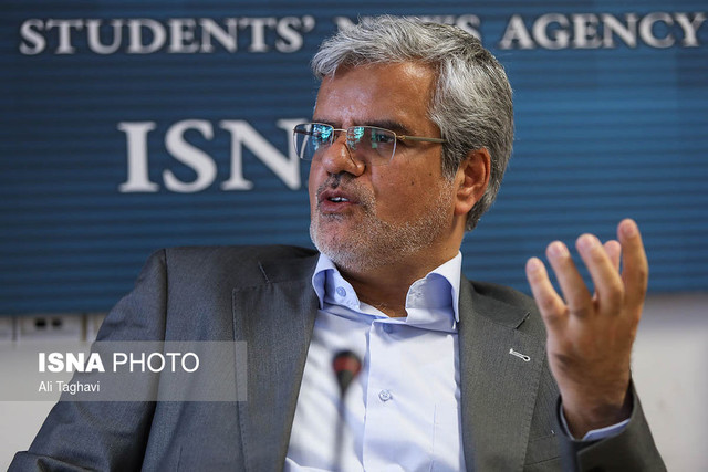 محمود صادقی: استعفا راه‌حل مناسبی برای مواجهه با مشکلات نیست