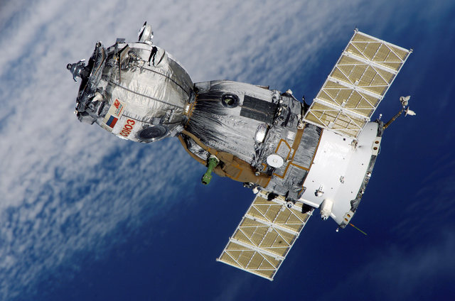پرتاب بعدی سایوز در اوایل ماه دسامبر خواهد بود/ سفر فضانورد اماراتی به تعویق افتاد