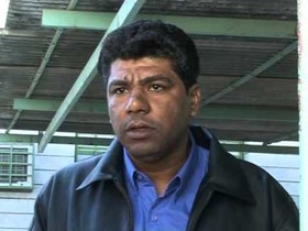 هنرمندی که به جای بازی در فیلم "فلافل" می‌فروشد