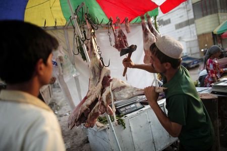 کمپین ضد "حلال" چین علیه سین‌کیانگ