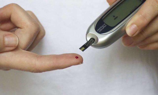 احتمال افزایش 2 برابری دیابتی‌ها در ایران تا 20سال آینده/ اردبیل چاق‌ترین استان