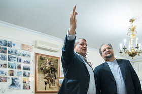 بازدید محمد شریعتمداری از خانه موزه هاشمی رفسنجانی