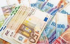کاهش ۲۰۰ تومانی قیمت ارز مسافرتی
