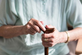 کرونا و تبعات قرنطینه خانگی در سالمندان
