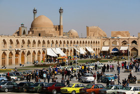 همایش خودروهای کلاسیک آلمانی در میدان تاریخی امام علی (ع) اصفهان