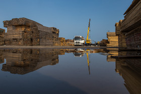 از مرز دریایی انزلی سالانه بیش از ۴ میلیون تن کالا وارد و بیش از ۲۸۸ هزار تن سوخت و ۵۵ هزار تن کالای غیرنفتی بهطور حمل و نقل ترکیبی از طریق این بندر به داخل یا خارج کشور ترانزیت میشود.