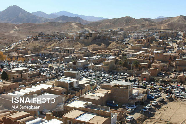 امضای طرح «بیمهکردن خانههای روستایی» توسط وزیر کشور؛ به زودی آیین سنتی روستای توت اردکان