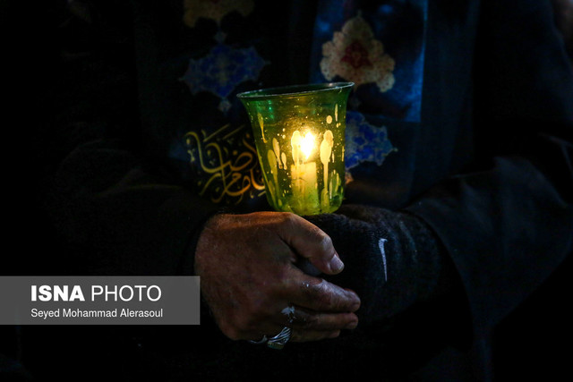 نگاهی تاریخی به برگزاری مراسم شمع‌گردانی و شام غریبان امام رضا(ع)