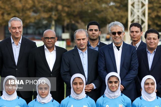 گزارش بازدید شیخ سلمان از آکادمی ملی فوتبال