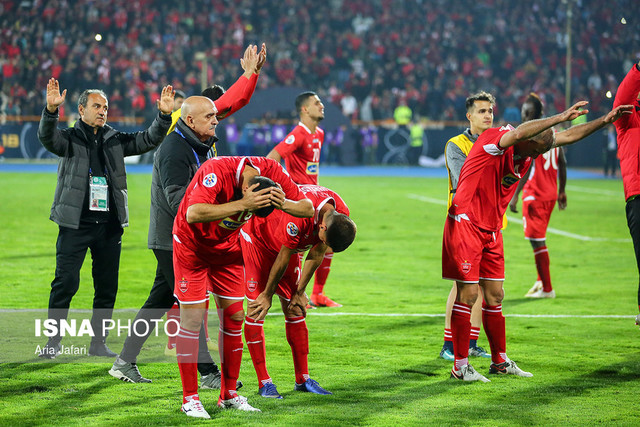 شرفی: باید یقه کسانی را گرفت که میگفتند خیریتی در کار است شرفی: باید یقه کسانی را گرفت که میگفتند خیریتی در کار است