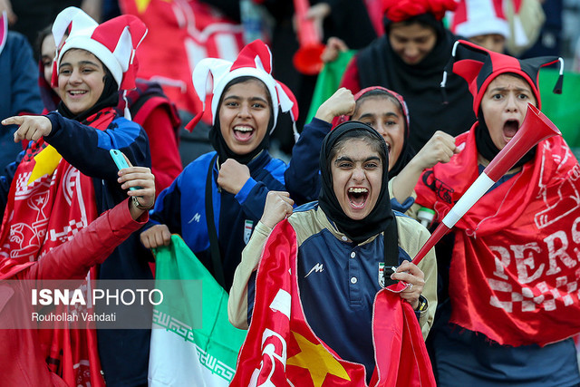 تمجید روسای FIFA و AFC از حضور بانوان در ورزشگاه آزادی تمجید روسای FIFA و AFC از حضور بانوان در ورزشگاه آزادی