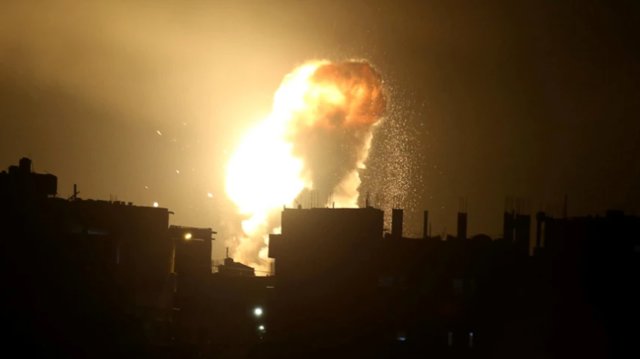 تبادل موشک و آتش میان غزه و سرزمین‌های اشغالی، شهادت ۶ فلسطینی و یک فرمانده برجسته حماس
