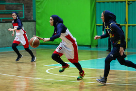 دیدار تیم‌های پاژ تهران و نامی نو اصفهان