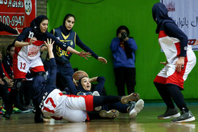 دیدار تیم‌های پاژ تهران و نامی نو اصفهان