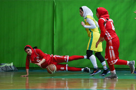 دیدار تیم‌های هیرو و پالایش نفت آبادان