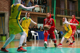 دیدار تیم‌های هیرو و پالایش نفت آبادان