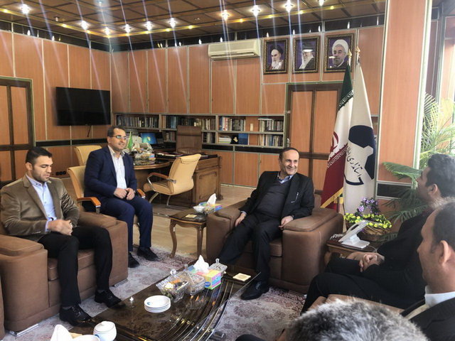 تجلیل استاندار ایلام از «علی هاشمی» و «ذبیح‌الله پورشیب»