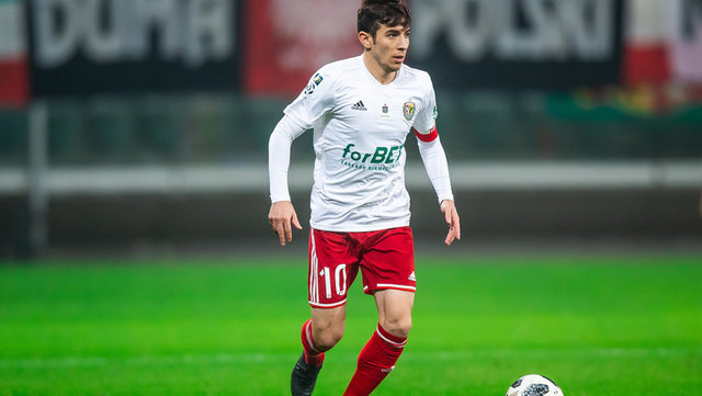 نارضایتی شدید سرمربی لهستانی از فرشاد احمدزاده/ احتمال جدایی در زمستان