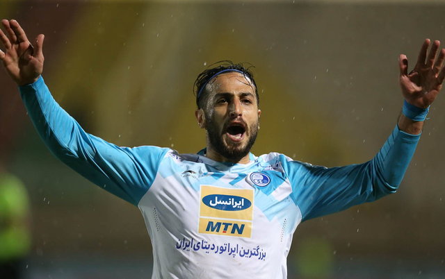 پیروزی کم دردسر شاگردان شفر مقابل حریف دست و پا بسته/ خروج استقلال از مدار ناکامی