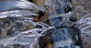 لزوم بازسازی لوله‌های فرسوده آب 