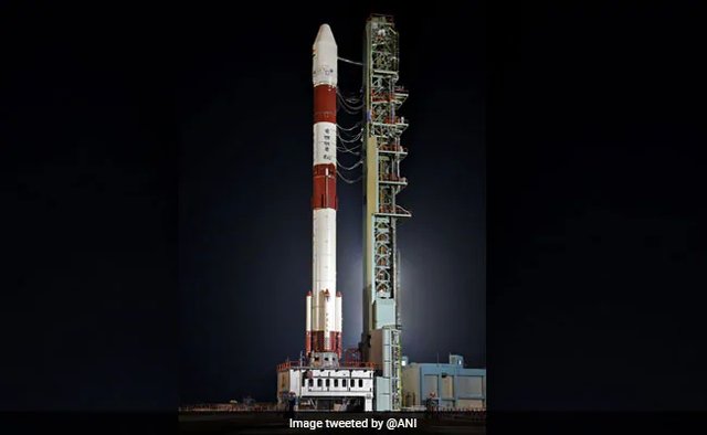 هند فردا یک ماهواره پرتاب می‌کند