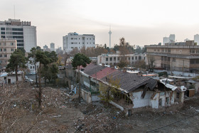 خانه‌های تخریب شده در محدوده کوی کارخانه بعد از صدور حکم تخلیه املاک اطراف دانشگاه