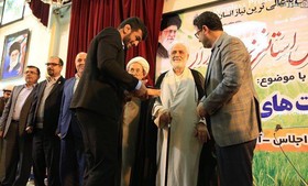 تجلیل قرائتی از حسن یزدانی به دلیل نماز قبل از فینال