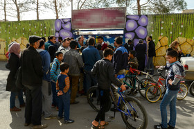 تجمع خانواده‌های دانش آموزان قربانی تعرض جنسی مدرسه‌ای در اصفهان