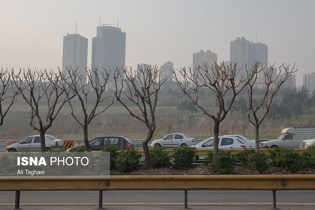 تجمع آلاینده‌ها در هوای تهران طی امروز 