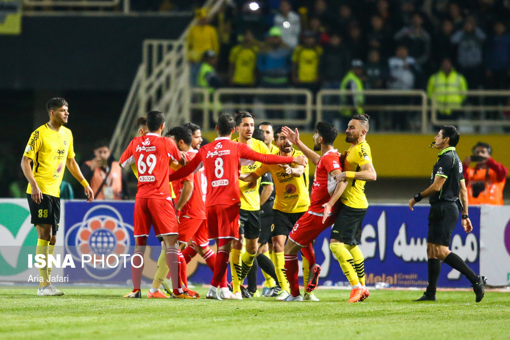 ISNA - Sepahan, Persepolis match held in Isfahan