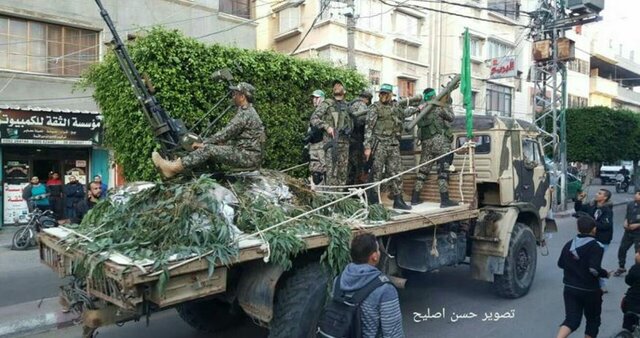 مانور نظامی باشکوه گردان‌های قسام به مناسبت ۳۱ امین سالروز تاسیس حماس