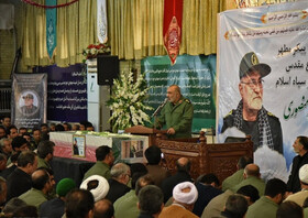 سردار منصوری مظهر پوشش لباس عزت بر تن ملت ایران بود