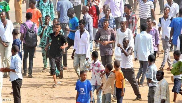 اعتراض دانش‌آموزان سودانی علیه گرانی