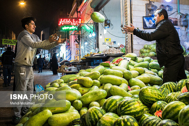 طرح نظارت بر بازار شب یلدا در اردستان آغاز شد