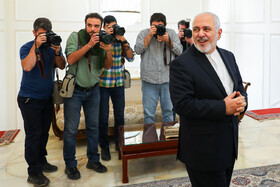 ورود محمدجواد ظریف وزیر امور خارجه برای استقبال از محمود الزهار رئیس فراکسیون حماس و هیئت همراه 
