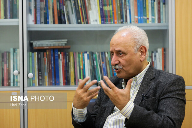 قانون مطبوعات باید نگاه مردمی‌تر داشته باشد/ کار دکتر معتمدنژاد نیمه‌کاره ماند!